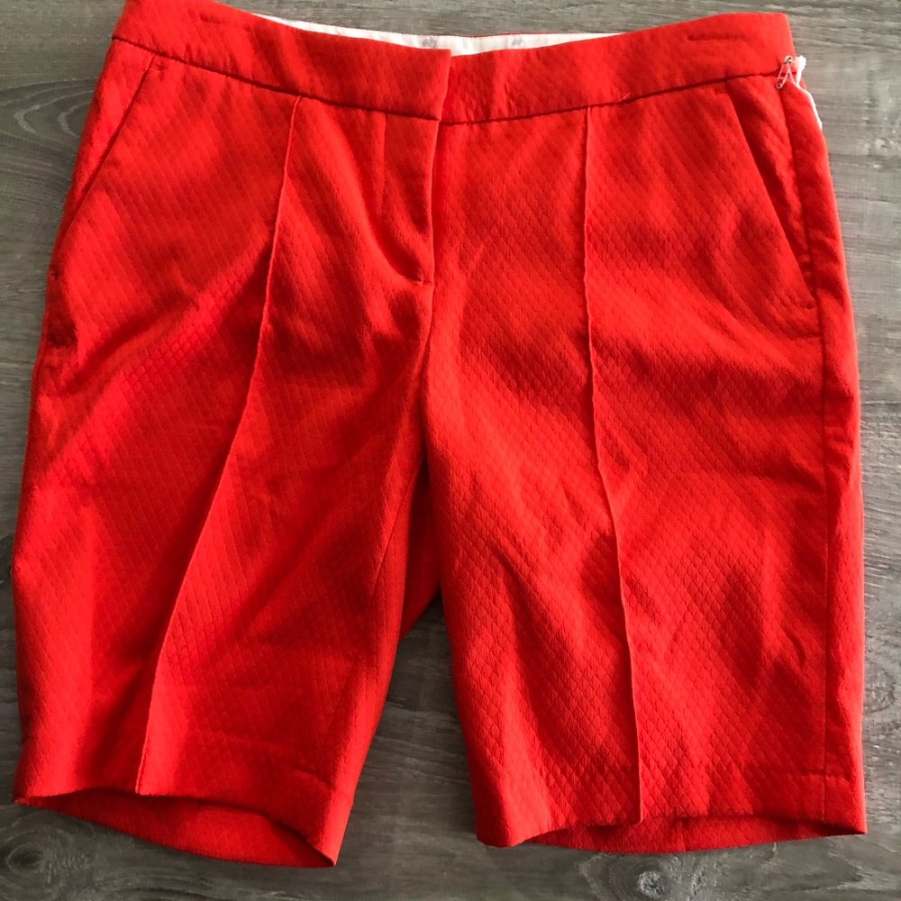 Classic short in women’s